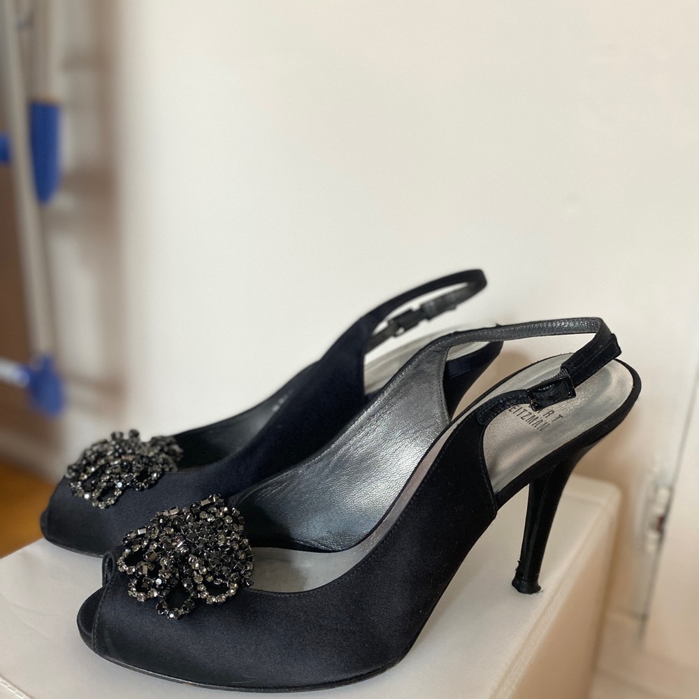 STUART WEITZMAN SATIN